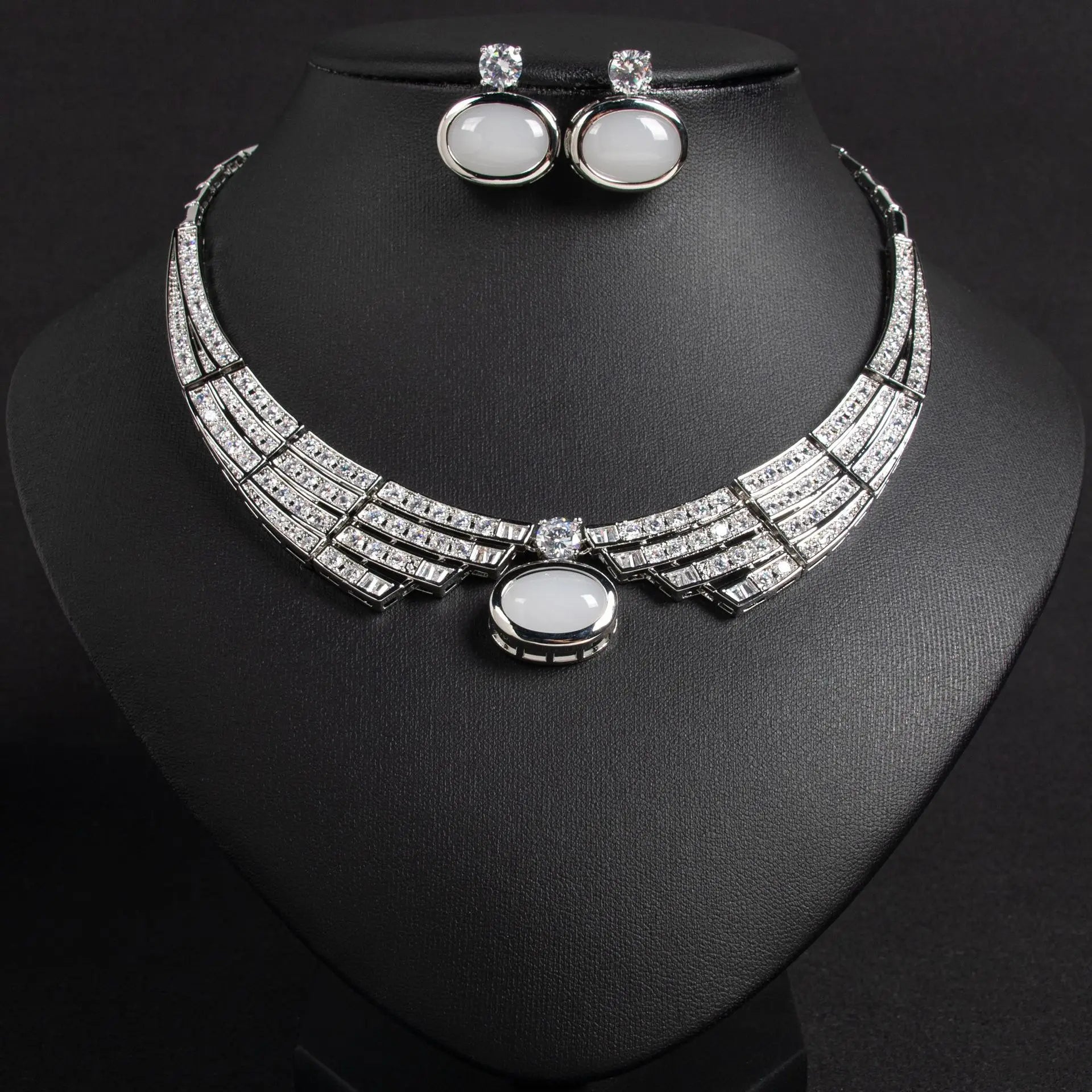 Exquisite 2-Piece Luxury Jewelry Set for Women | Stunning Necklace & Earrings Ensemble