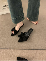 Elegante Damen Pantoletten mit Schmetterlingsknoten und niedrigem Absatz – Modische offene Party-Pumps