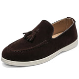 Herren Slipper aus Wildleder mit Quaste – Mokassins im klassischen britischen Stil