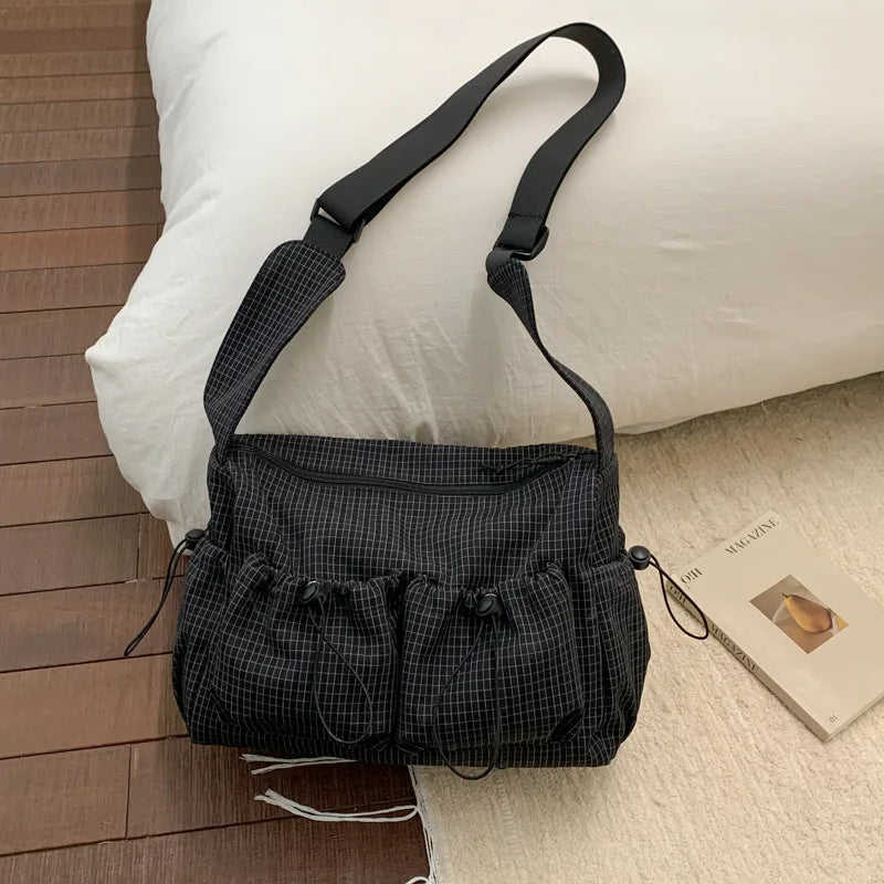 Die Aura-Cloud Silhouette koreanische Nylon-Tragetasche