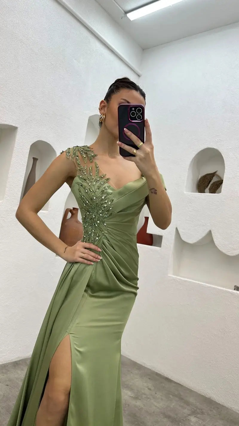 Beaded Satin Mermaid Evening Dress | Elegant Lace Prom Gown