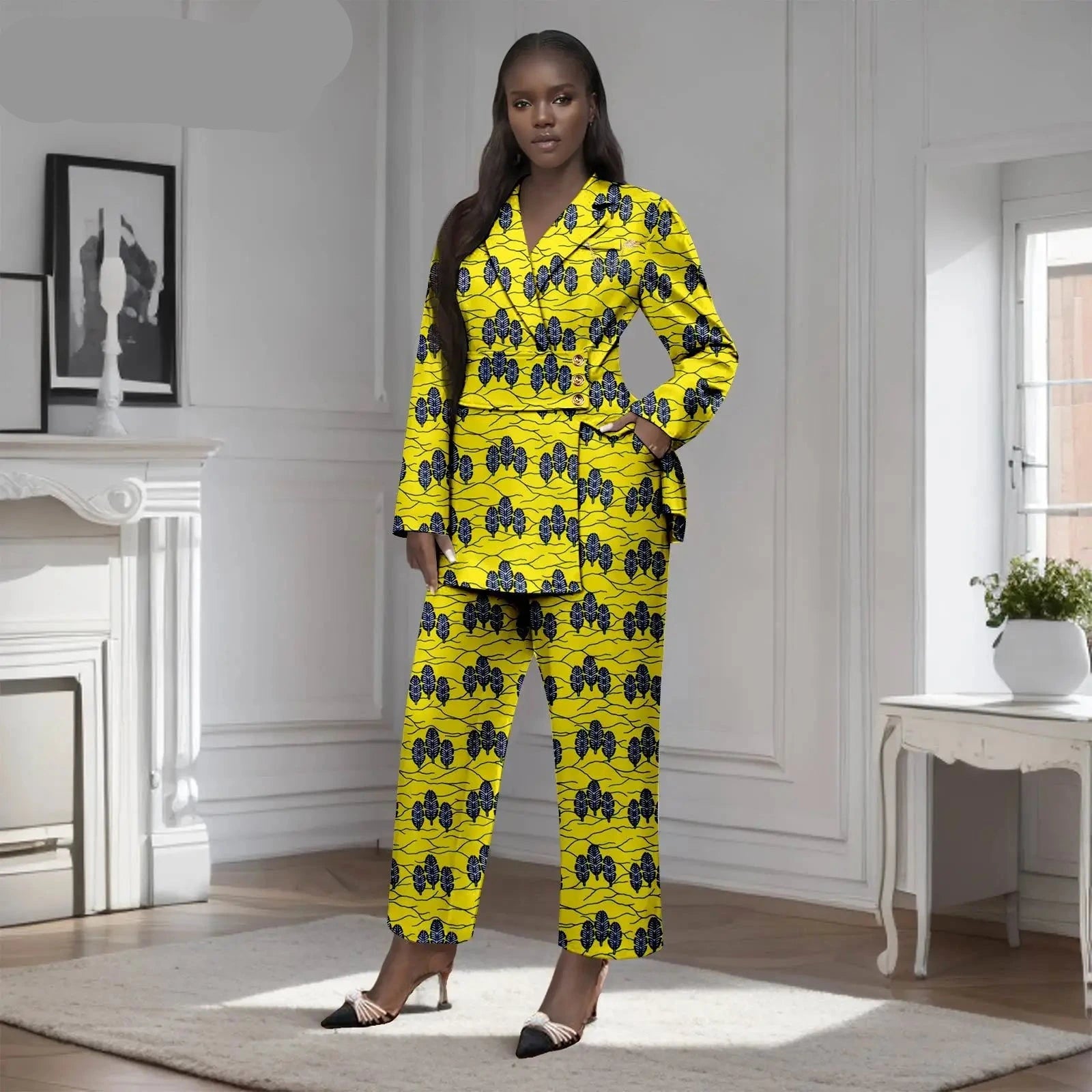 Afrikanisches zweiteiliges Set für Damen mit goldenem Knopf, Broschen-Blazer und Knöchelhose