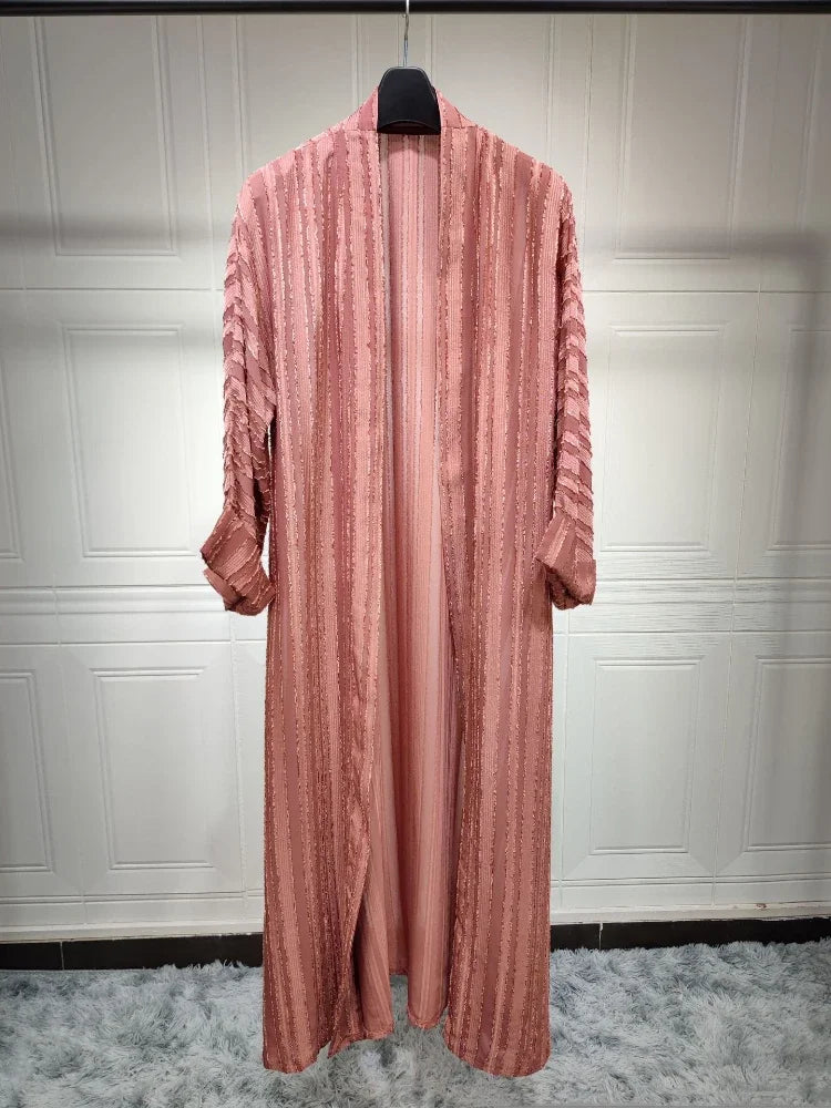 Die "Flora" Frühlingsabaya: Atemberaubender Kaftan im marokkanischen Stil und Dubai Robe mit Aufdruck