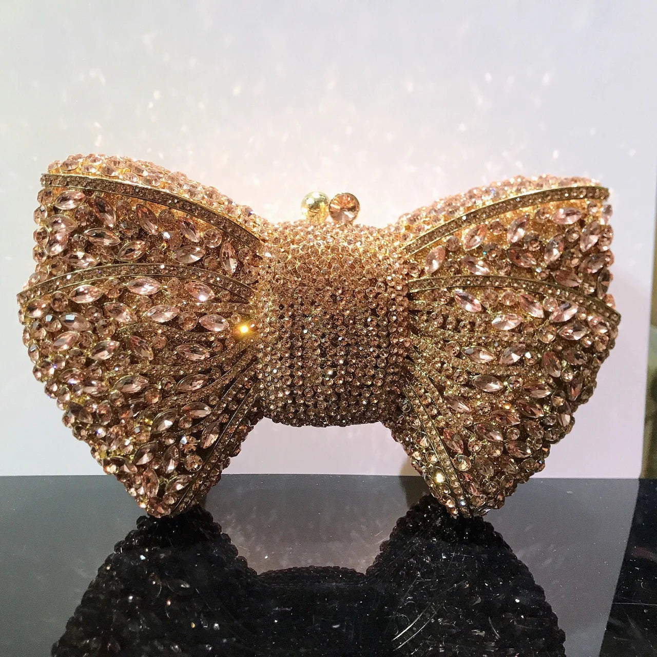 The Siren-Glow Bow Clutch Luxury Diamond-Inlaid Evening Bag