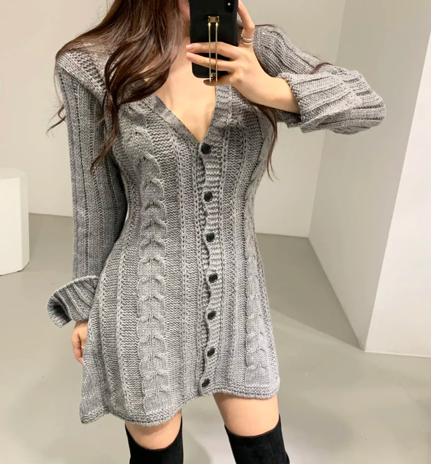 Damen Zopfstrick-Sweaterkleid – Langärmliges Mini-Kleid mit Knopfleiste