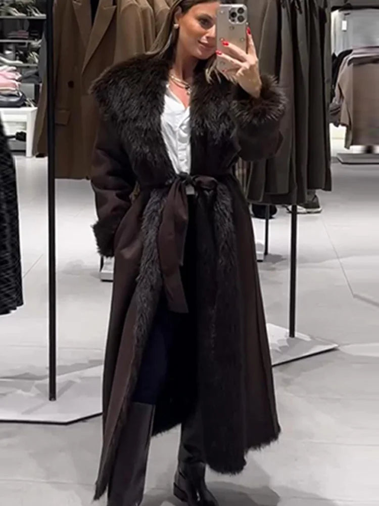 Braune Faux-Fur-Patchwork-Langjacke für Damen – Eleganter Gürtel-Schnür-Mantel