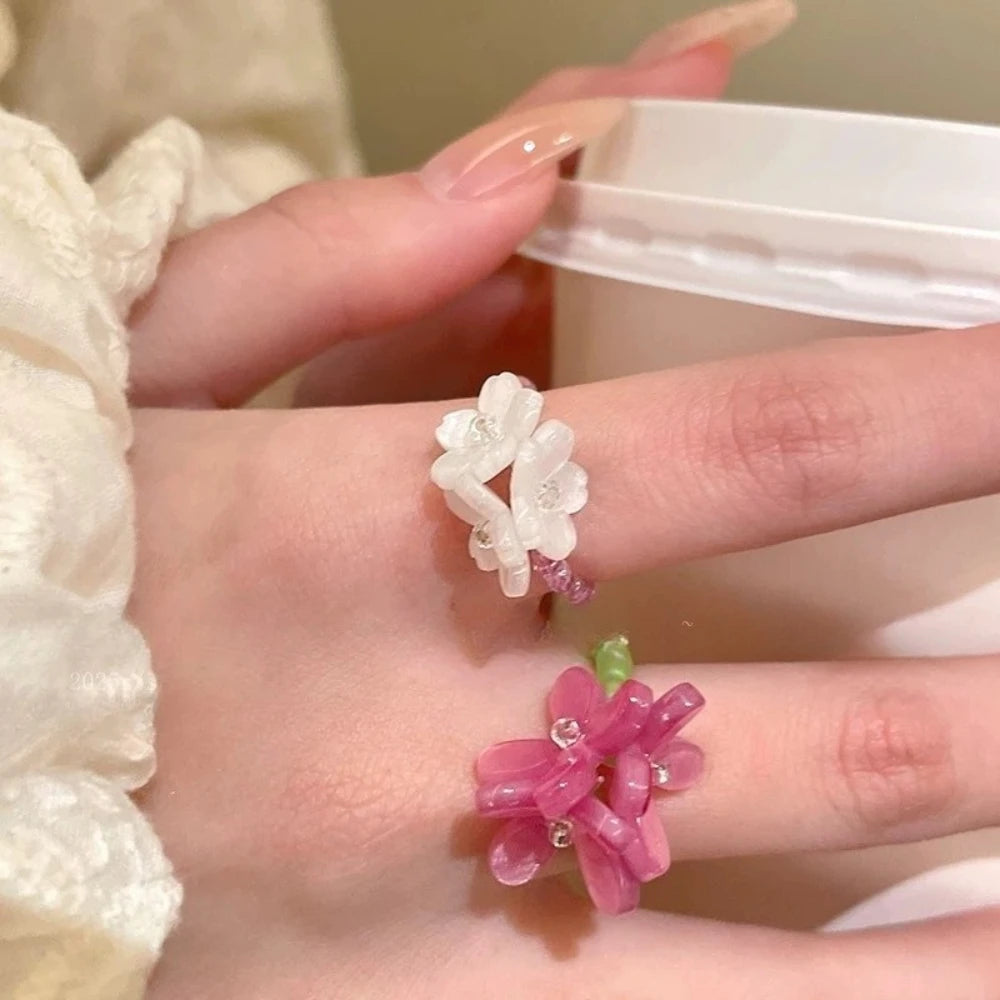 Romantischer violetter Blumen-Perlenring für Damen – elastischer Fingerring für Frühling und Sommer