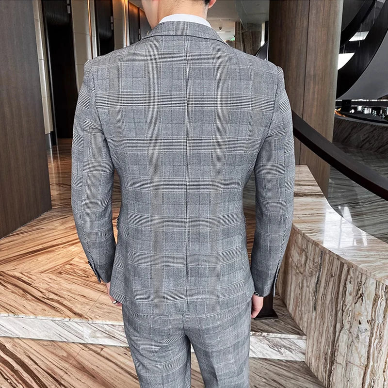 The "Heritage Grey" Houndstooth 3-Piece Suit – Luxury Plaid Edition – Tailored Jacket, Vest & Trousers