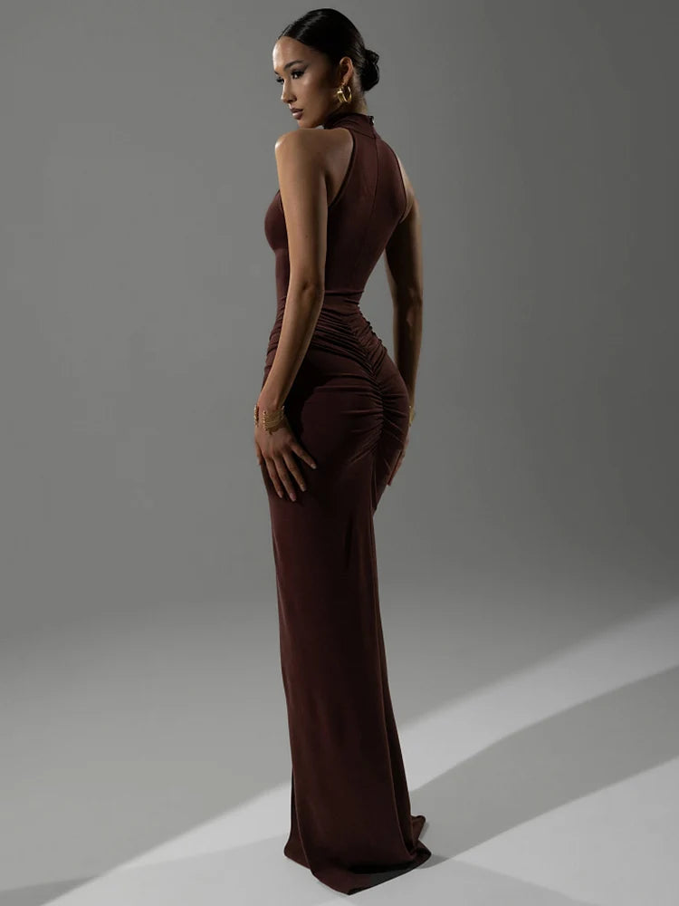 Figurbetontes rückenfreies Maxi-Kleid mit Raffung – Ärmelloses Abendkleid für Damen mit hoher Taille