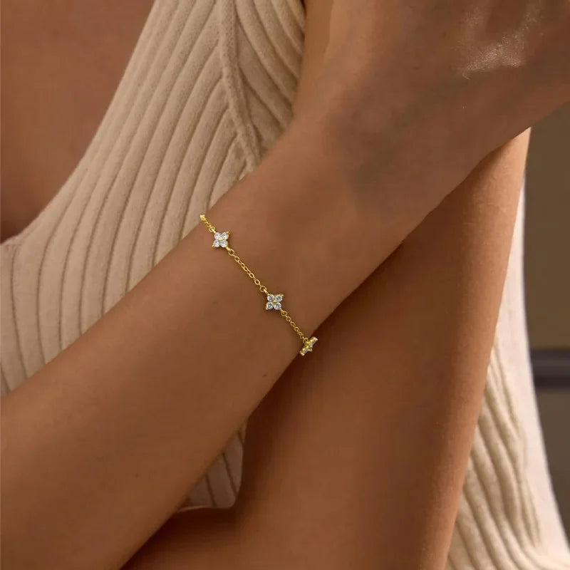 925 Silver Plated Four-Leaf Flower Bracelet - Shiny CZ Zircon Floral Link Chain