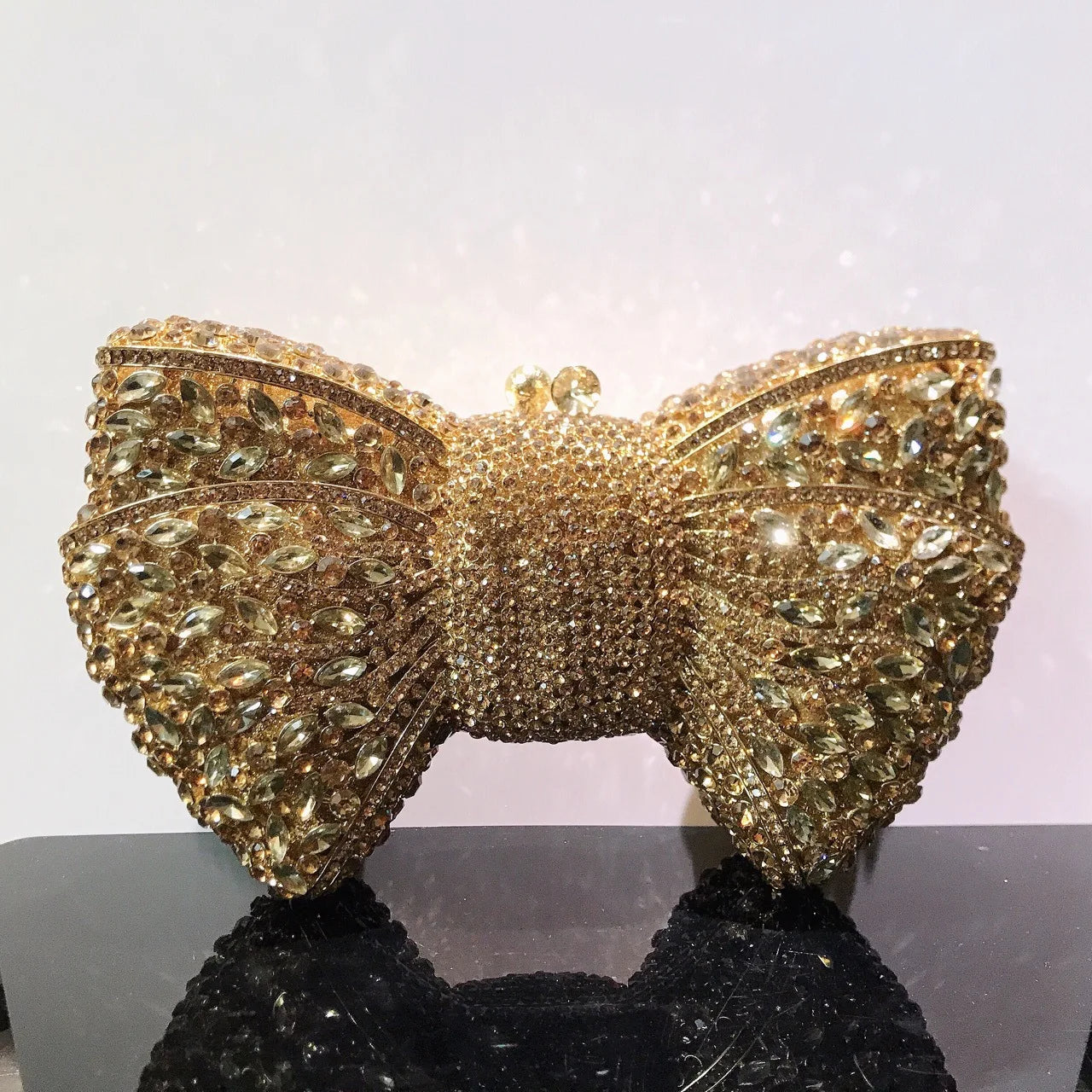 The Siren-Glow Bow Clutch Luxury Diamond-Inlaid Evening Bag