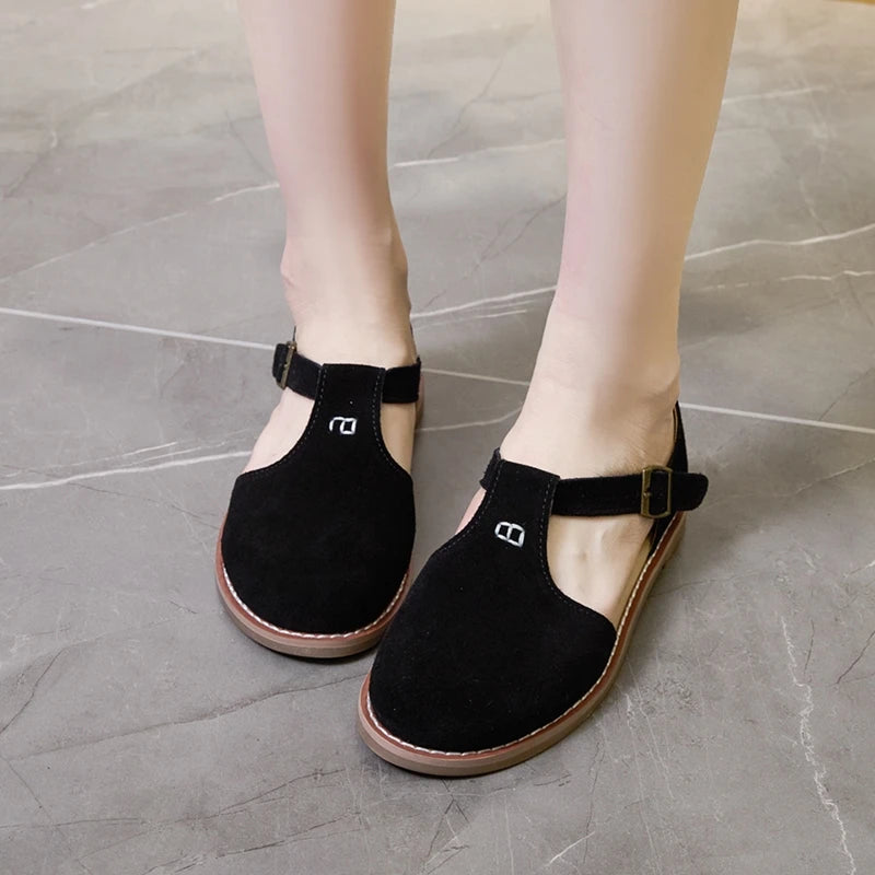 Damen Sandalen aus echtem gefrostetem Leder im Römerstil – Retro-Baotou-Flats mit Hohlmuster