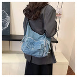 Die trendige Indigo-Edge Denim-Umhängetasche