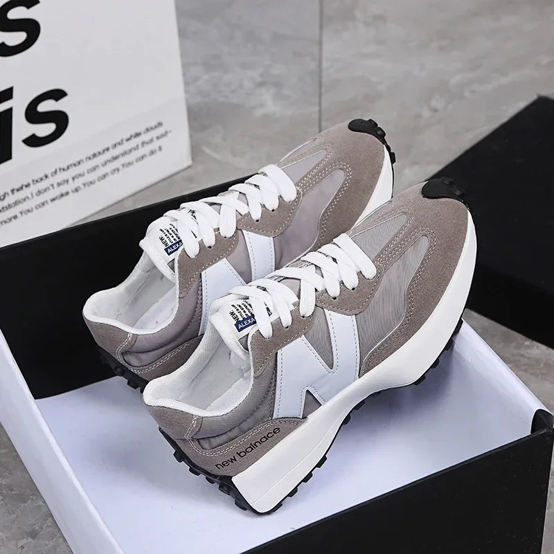 Damenmode Lässige weiße, vulkanisierte flache Sneaker – rutschfeste Gymnastik-Fitness-Atmungsaktive Mesh-Laufschuhe