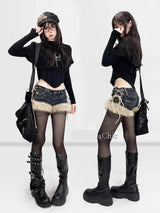 Gyaru Y2K Low-Rise Denim Shorts | Schmetterlingsnieten & ausgehöhlte Schnür-Jeans-Shorts