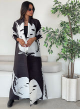 The "Royal Archive" Vintage Print Abaya | Open-Front Cardigan & Dubai Luxury Robe