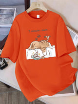 Damen-T-Shirt „Always Tired“ mit minimalistischem Schlafkatzen-Print aus 100 % Baumwolle und lockerem Schnitt