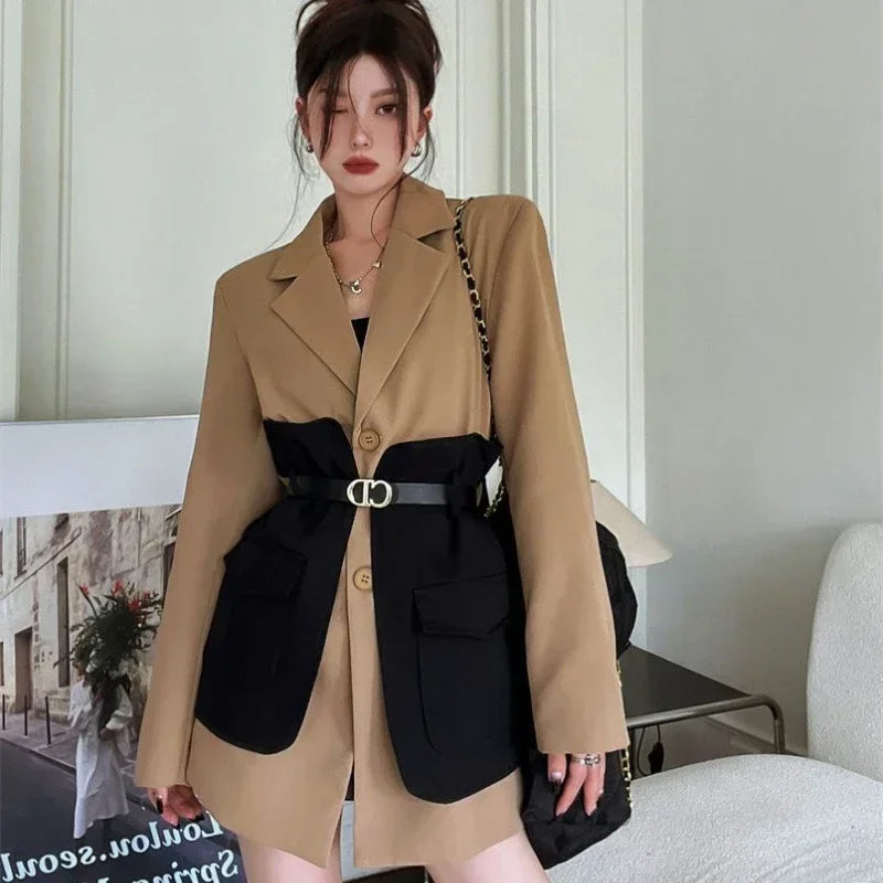 Koreanischer Blazer für Damen im lockeren Stil – einreihige Jacke mit aufgesetzten Taschen und abnehmbarem Gürtel