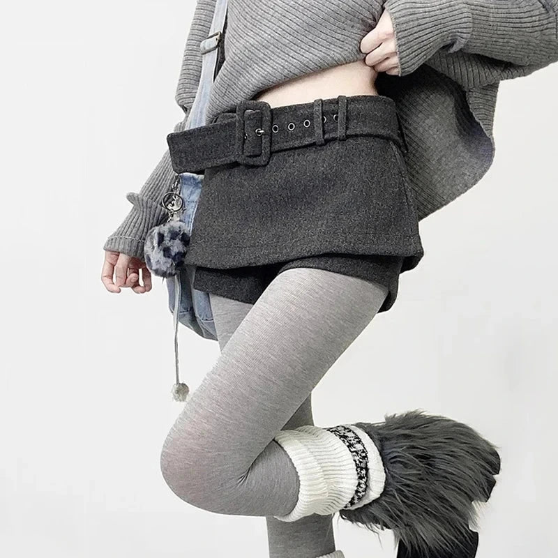 Damen-Tweed-Skort mit niedriger Taille und Gürtel | Grauer Retro A-Linien-Wickelrock