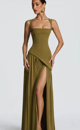 Elegantes grünes Abendkleid mit Schal – Schnürung hinten, hoher Schlitz, Maxi