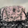 Die rosafarbene Plüschhandtasche mit Blush-Leopard-Silhouette