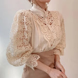 Damen Spitzenbluse mit Stehkragen und langen Ärmeln | Elegantes Oberteil mit durchbrochenen Ärmeln
