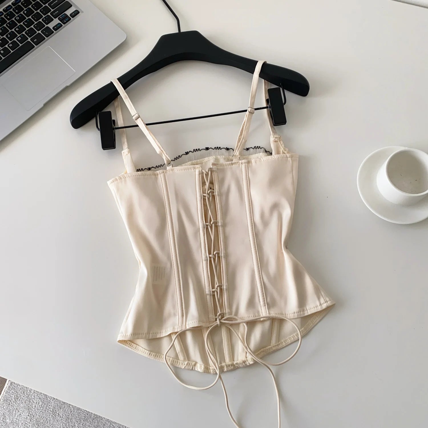 Das "Summer Muse" Spitzen-Rüschen-Camisole | Hot Girl Ästhetik Korsett-Oberteil