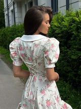 Kurzärmeliges Mini-Kleid mit Blumenmuster, Revers und modischem Schnitt für Damen