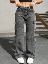 Dunkelgraue High-Waist Y2K Cargo Jeans für Damen im Retro Streetwear Style aus Stretch-Denim mit vielen Taschen