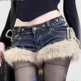 Gyaru Y2K Low-Rise Denim Shorts | Schmetterlingsnieten & ausgehöhlte Schnür-Jeans-Shorts