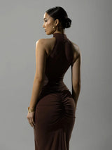 Ärmelloses Neckholder-Maxikleid für Damen mit Raffungen – Sexy figurbetontes langes Kleid mit seitlichem Schlitz