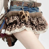 Harajuku Leopardenmuster Kuchenrock für Damen | Y2K Low-Rise Rüschen-Minirock mit Plüsch-Schlüsselanhänger