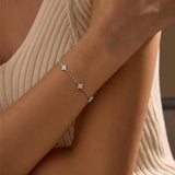 925 Versilbertes vierblättriges Blumenarmband – glänzende CZ Zirkon Blumen-Gliederkette