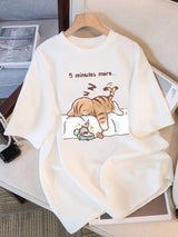 Damen-T-Shirt „Always Tired“ mit minimalistischem Schlafkatzen-Print aus 100 % Baumwolle und lockerem Schnitt