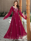 Das Abendkleid „Crimson Radiance“ – Diamant-V-Ausschnitt aus Chiffon – Luxuriöse marokkanische Djellaba