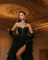 Abendkleid mit schwarzer Spitzenstickerei | Glitzer-Tüll-Lagenkleid