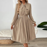 Elegantes plissiertes langes Kleid mit Schleifengürtel, einfarbig, hoher Taille, Business & Pendler-Stil
